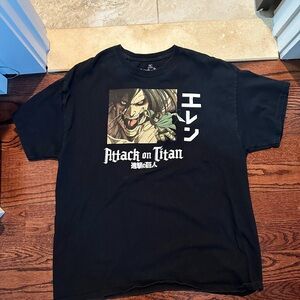 Attack on Titan shirt XL